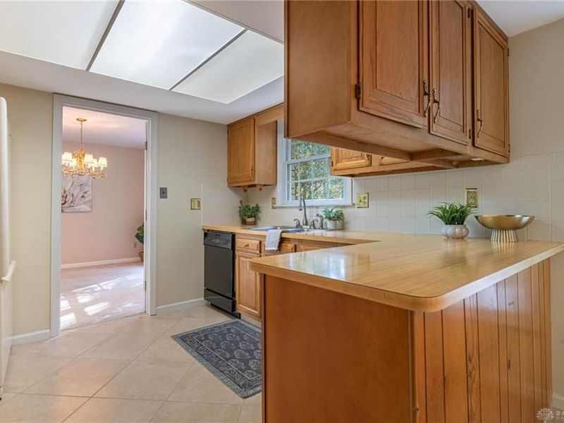 912 Cedar Creek Circle, Washington Township, OH 45459 Photo 16