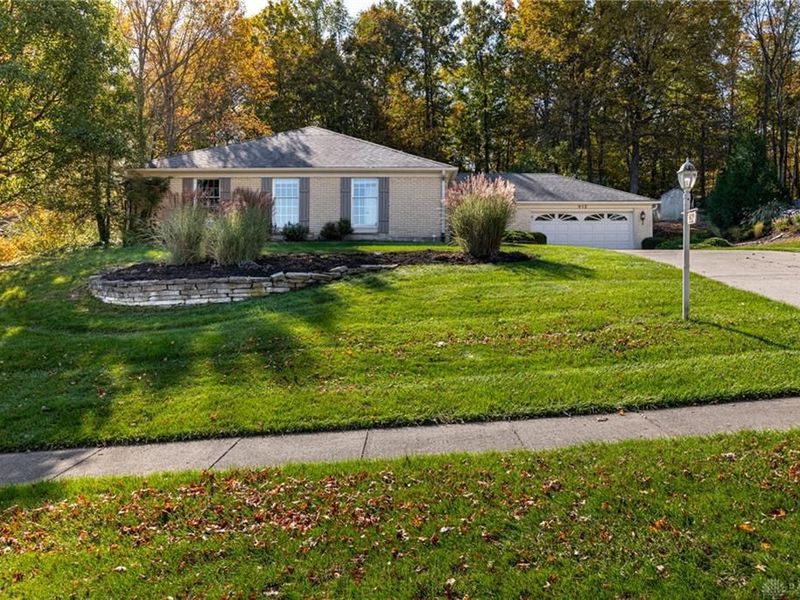 912 Cedar Creek Circle, Washington Township, OH 45459 Photo 3