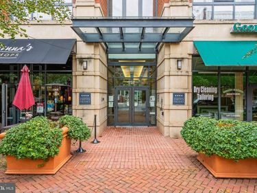 520 JOHN CARLYLE STREET, Unit 113, ALEXANDRIA, VA 22314