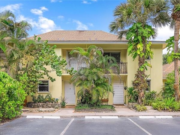 1201 Solana RD , Unit 5, NAPLES, FL 34103