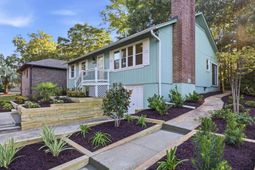 2215 Jefferson Circle photo 4