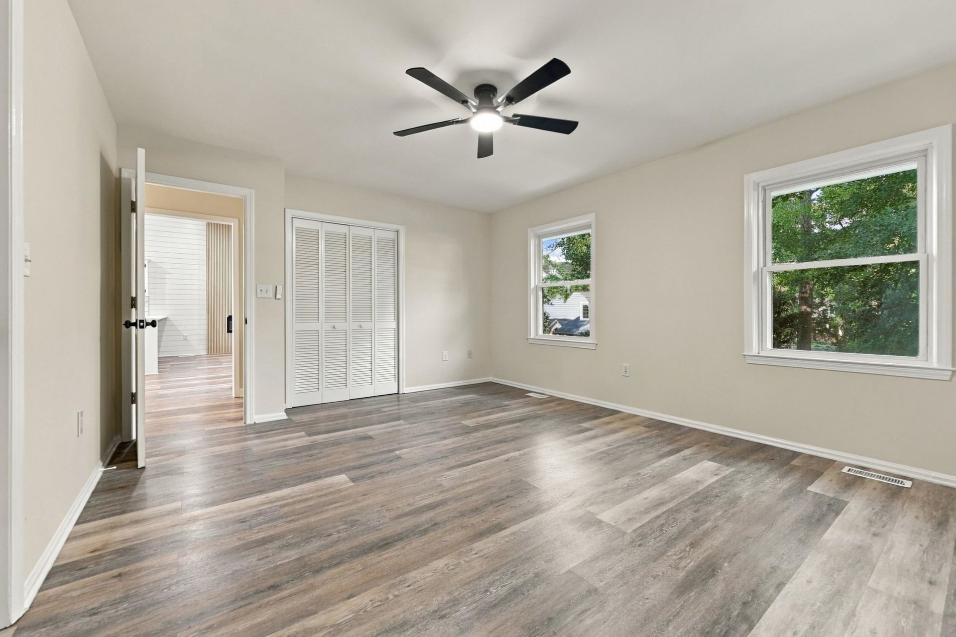 2215 Jefferson Circle Photo 21