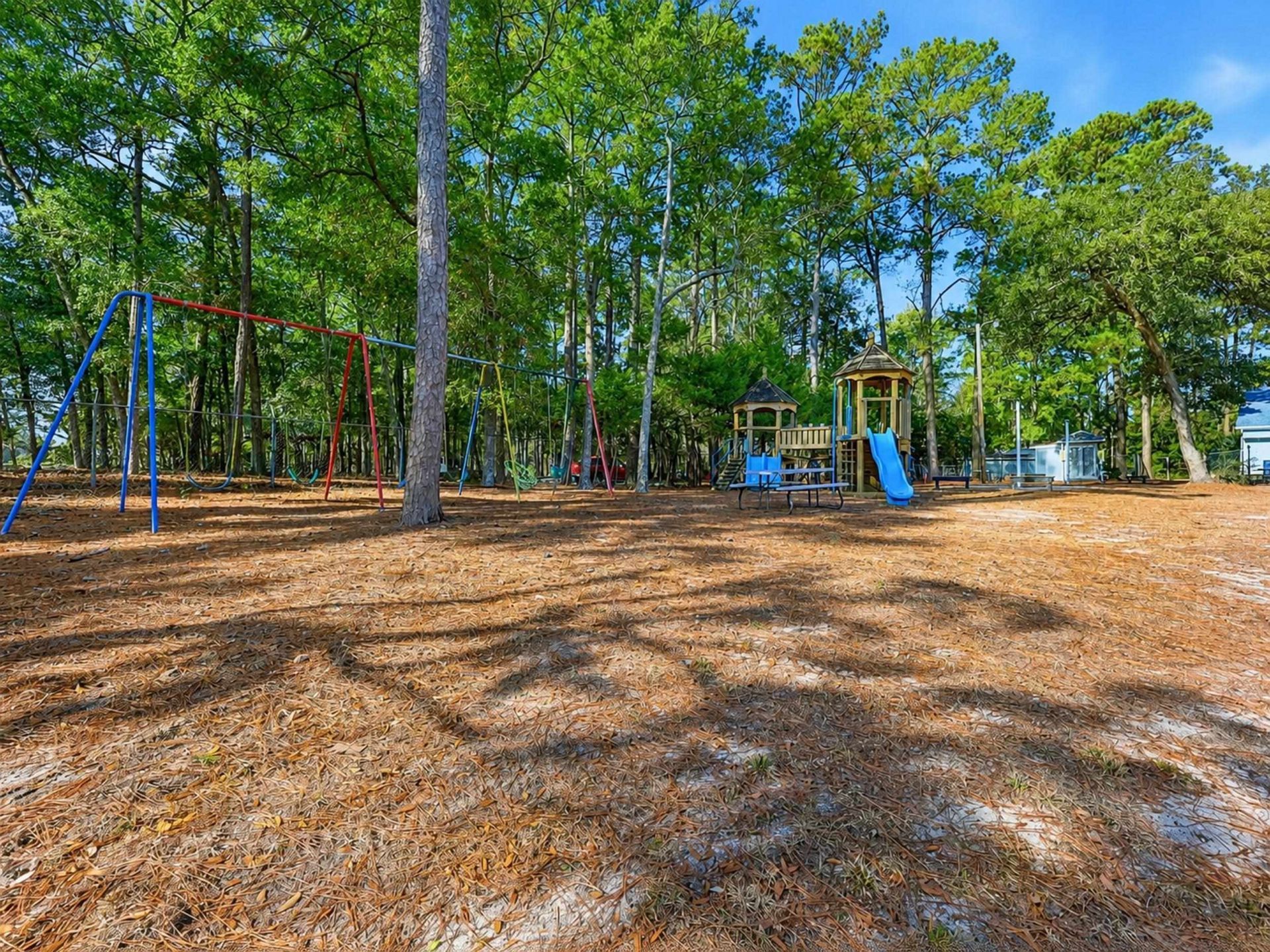 2215 Jefferson Circle Photo 43