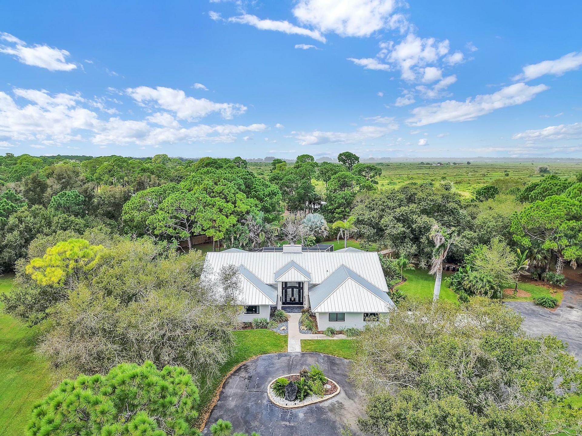 8850 Hidden Pines Road, Fort Pierce, FL 34945 Photo