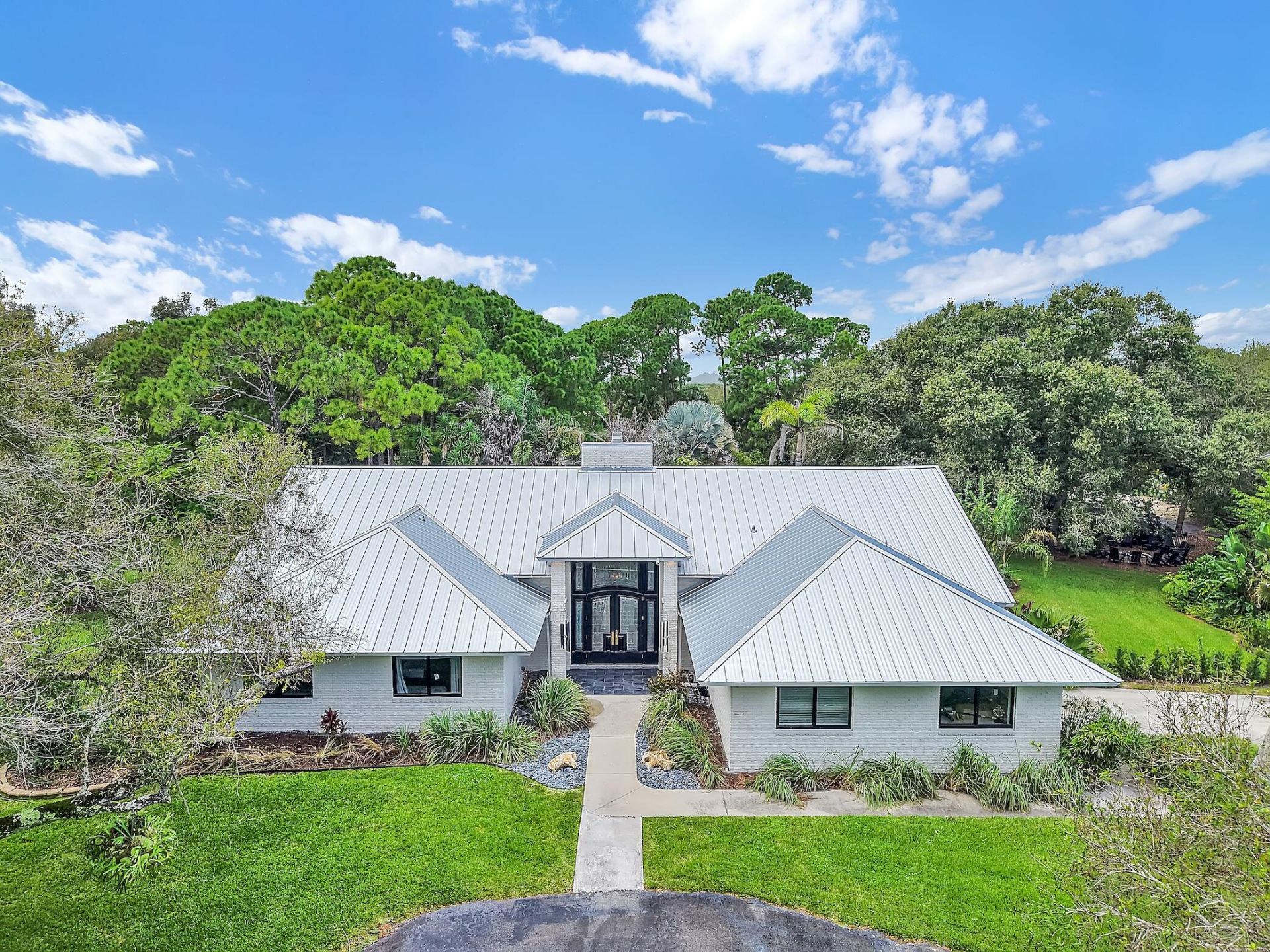 8850 Hidden Pines Road, Fort Pierce, FL 34945 Photo