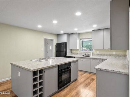 2190 Tamarisk Drive, Reno, NV 89502 Photo
