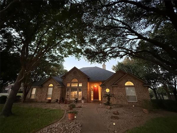 107 Pinnacle Court, Woodway, TX 76712