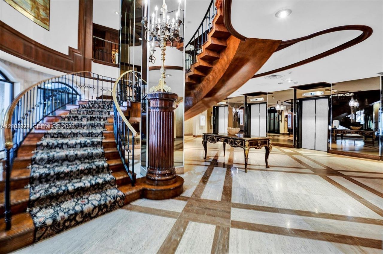 6039 Collins Ave , Unit 1208, Miami Beach, FL 33140 Photo