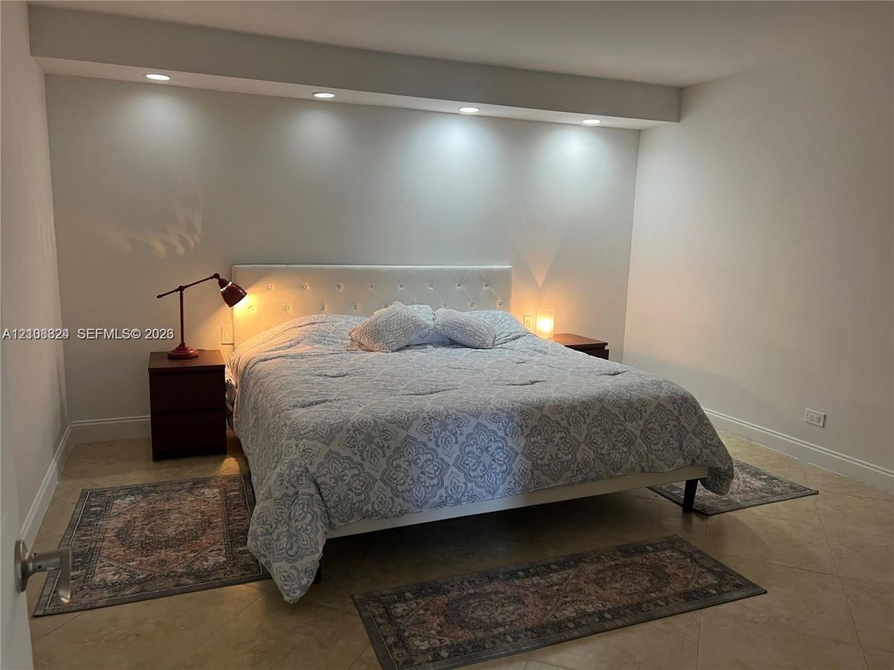 6039 Collins Ave , Unit 1208, Miami Beach, FL 33140 Photo