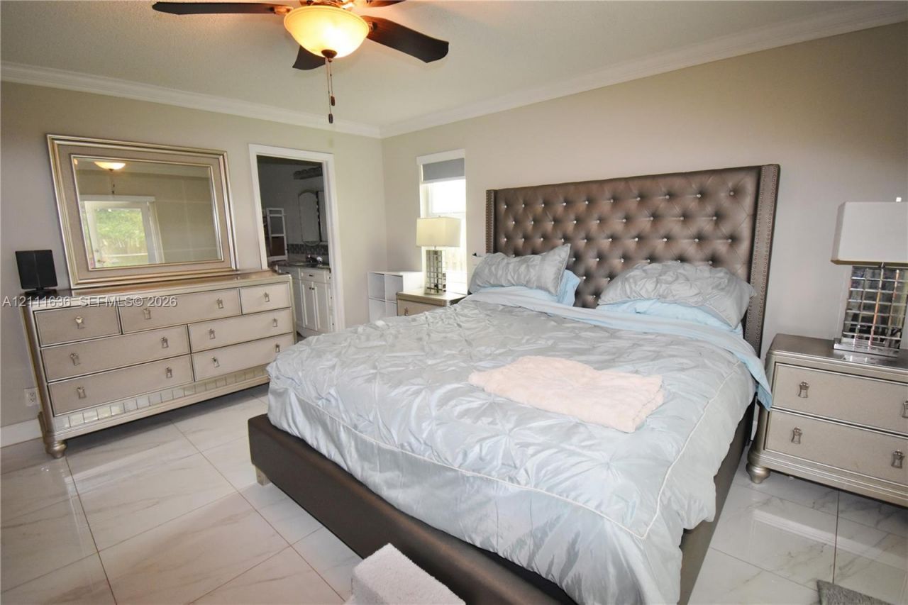 6671 W Wedgewood Ave, Davie, FL 33331 Photo