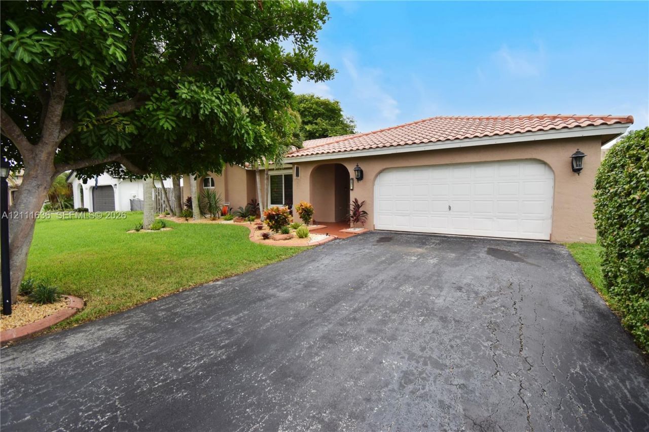 6671 W Wedgewood Ave, Davie, FL 33331 Photo