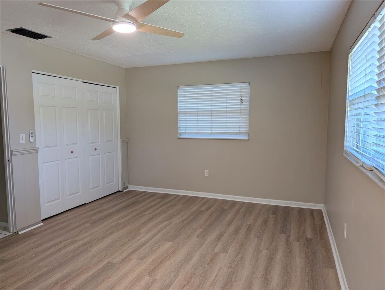 5749 Britannia Drive , Sarasota, FL 34231 Photo