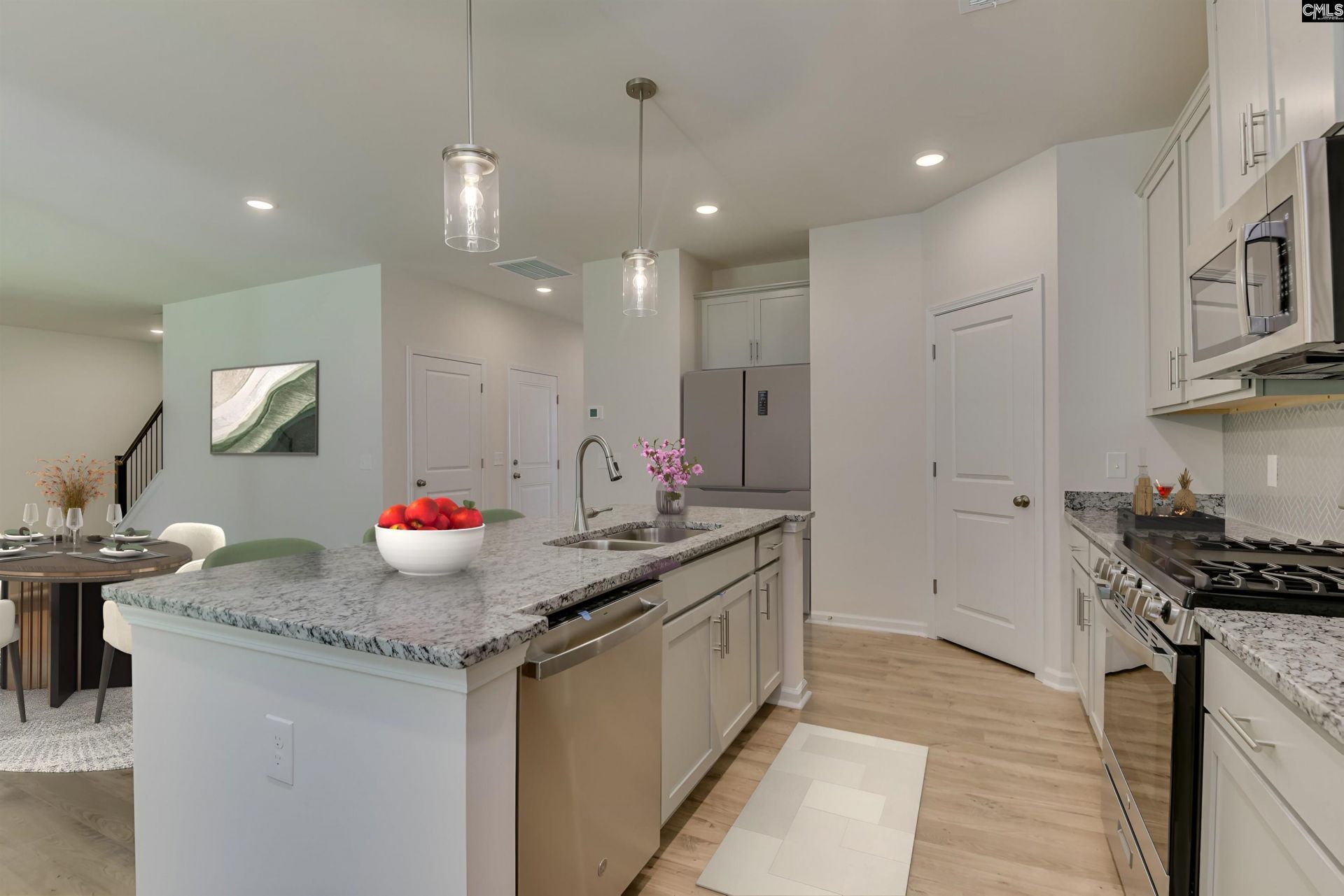 659 Griffon Drive  Photo 6