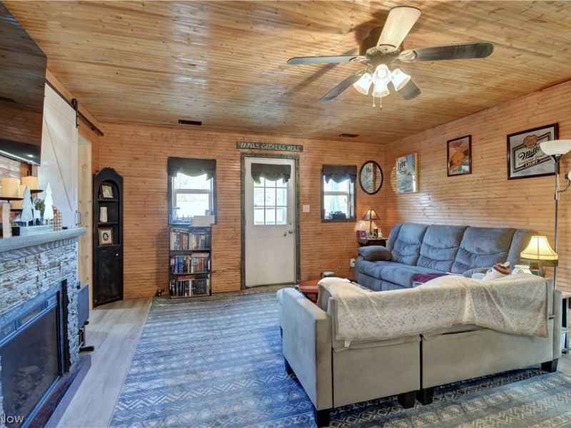 4920 SE Wright Lane Lane, Dennison, OH 44621 Photo 9