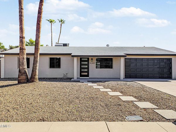 14407 N 37TH Place, Phoenix, AZ 85032