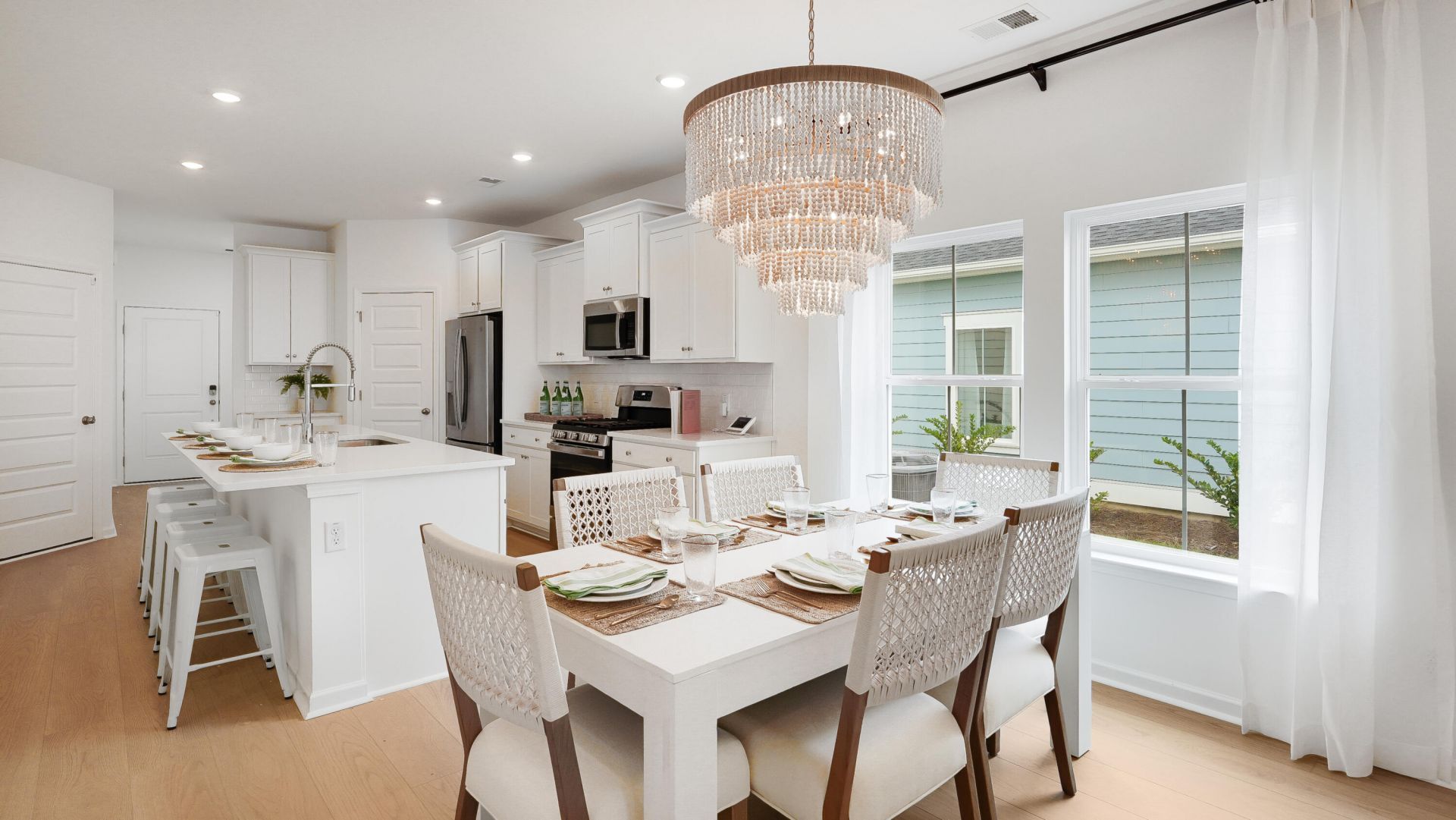 1017 Razor Clam Way Photo 4