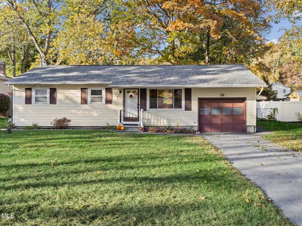 615 Sunny Lane, Ballston Spa, NY 12020