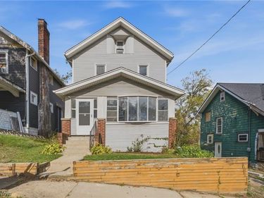 671 Russell Avenue, Akron, OH 44307