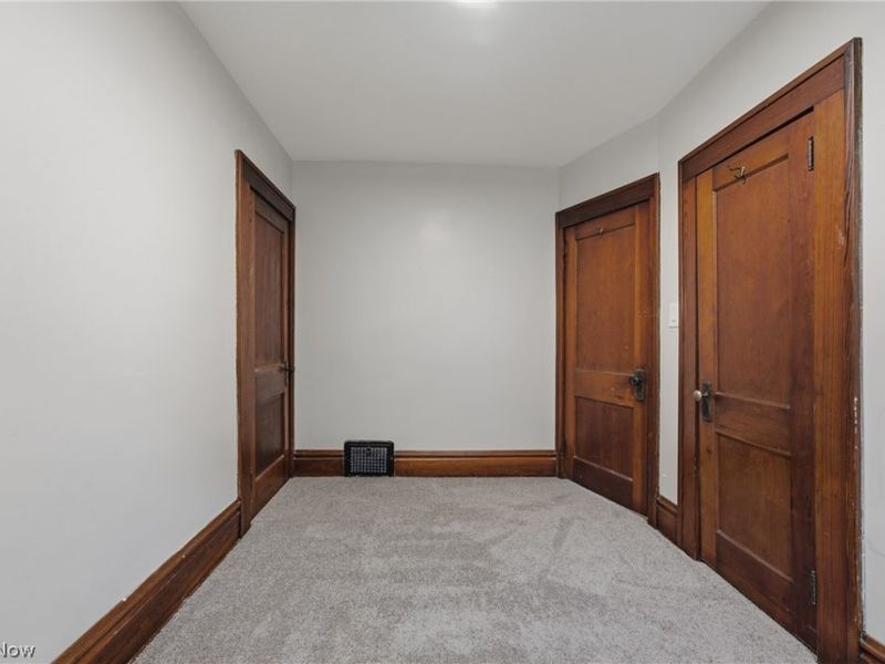 671 Russell Avenue, Akron, OH 44307 Photo 29