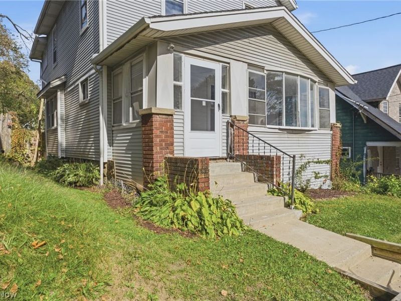 671 Russell Avenue, Akron, OH 44307 Photo 4