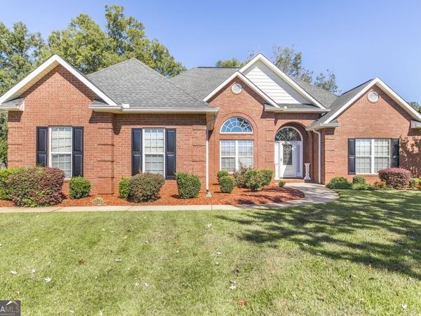 101 Grenville Court, Kathleen, GA 31047
