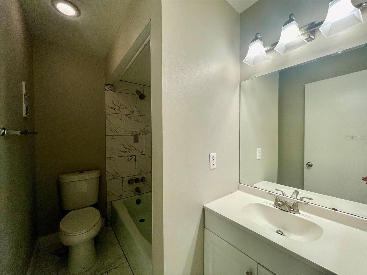 6073 Amberly Terrace , Unit T13, Orlando, FL 32822 Photo