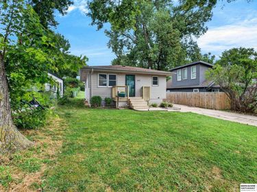 2035 N 69th Street, Omaha, NE 68104