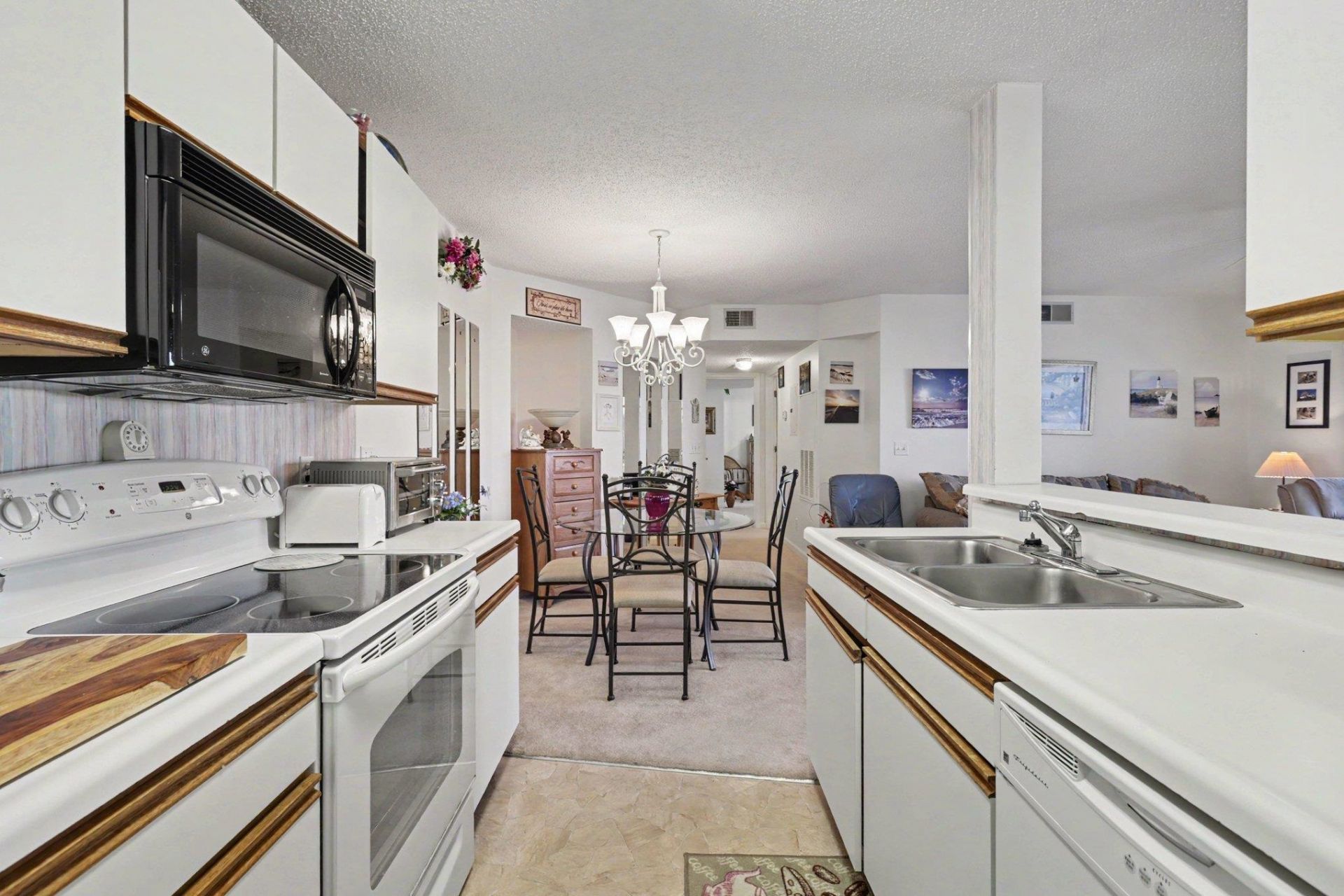 8861 Chandler Dr. Photo 5