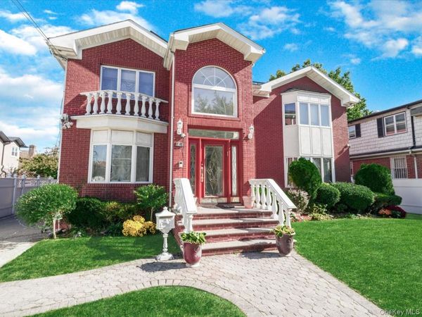 6515 172nd Street , Fresh Meadows, NY 11365