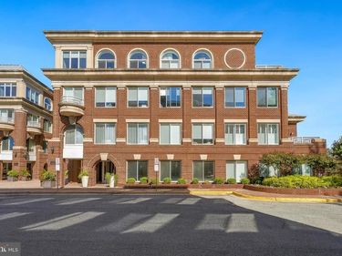 635 SLATERS LANE , Unit G-02, ALEXANDRIA, VA 22314