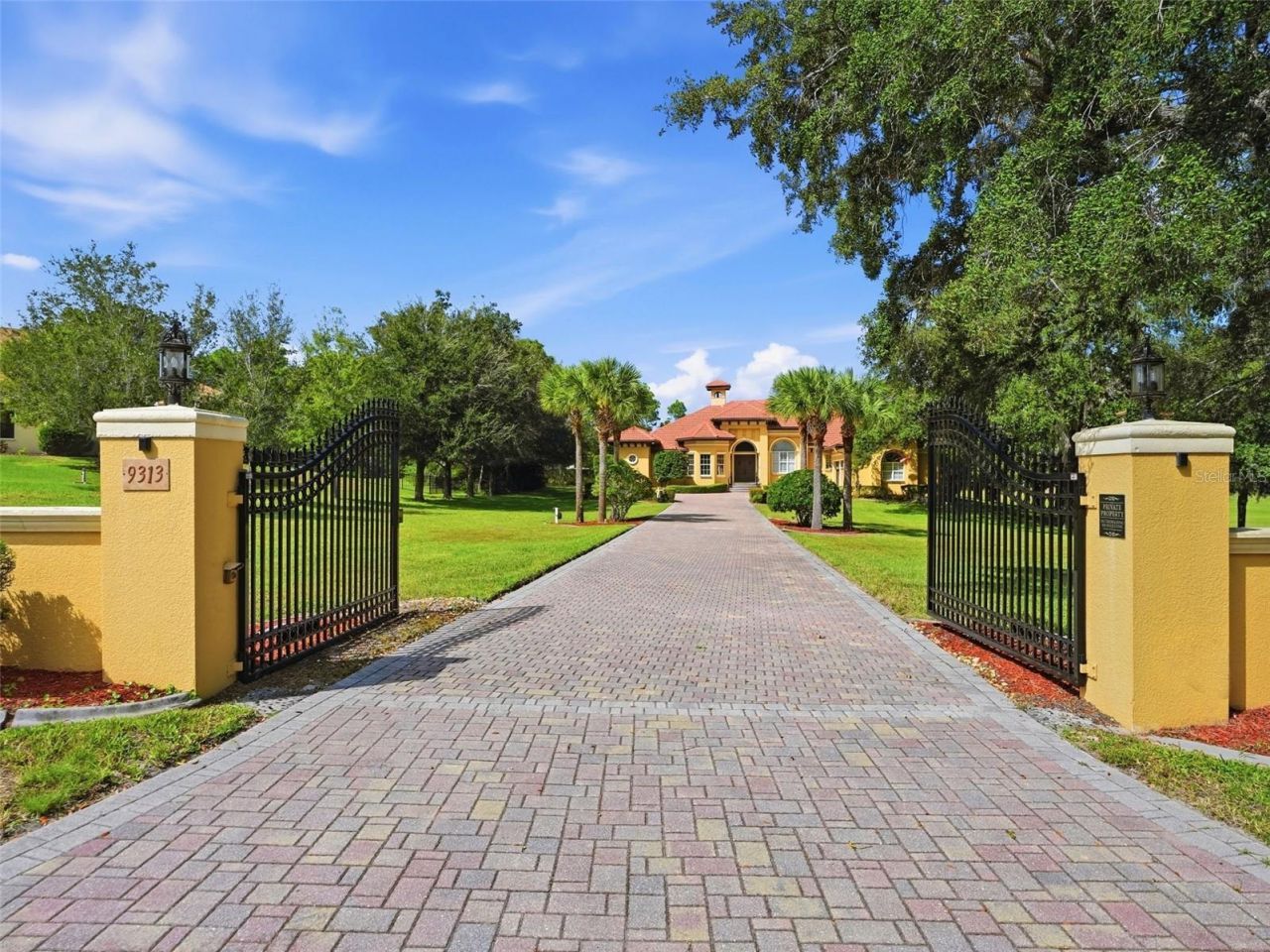 9313 Hernando Ridge Road, Weeki Wachee, FL 34613 Photo