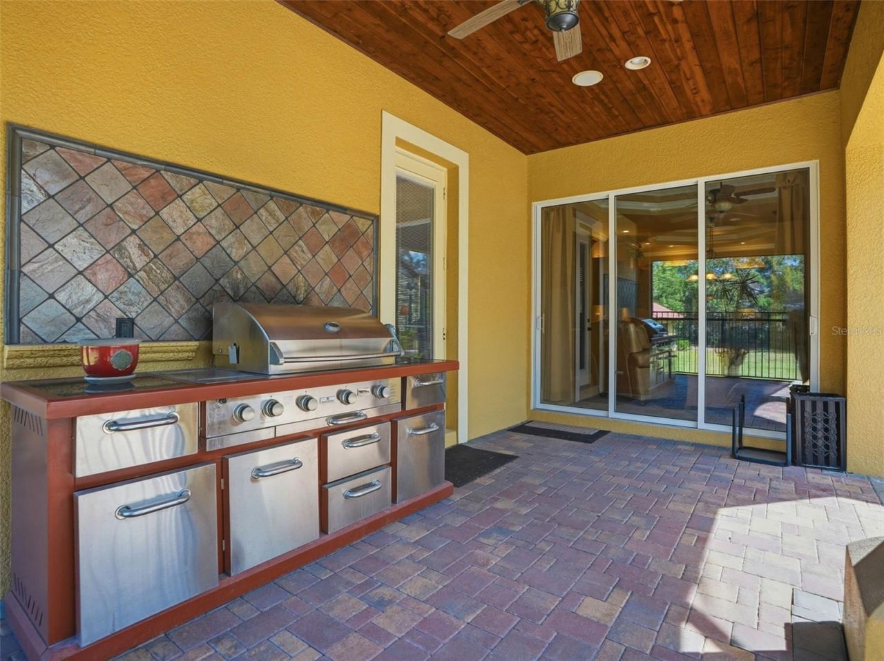 9313 Hernando Ridge Road, Weeki Wachee, FL 34613 Photo