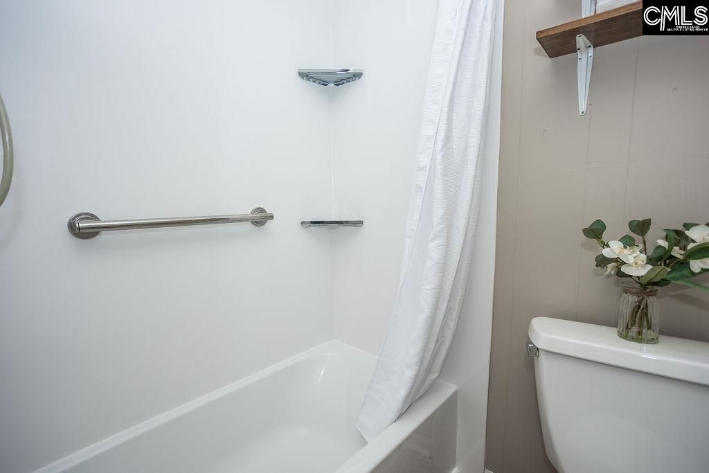 1301 Oakland Avenue  Photo 11
