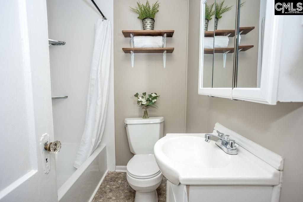 1301 Oakland Avenue  Photo 9