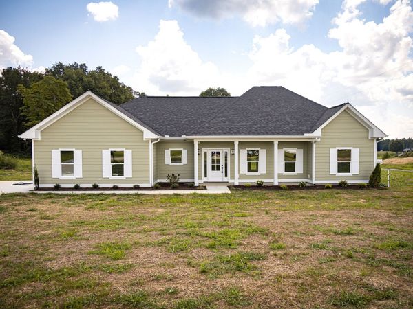 1147 Spry Rd , Bradyville, TN 37026