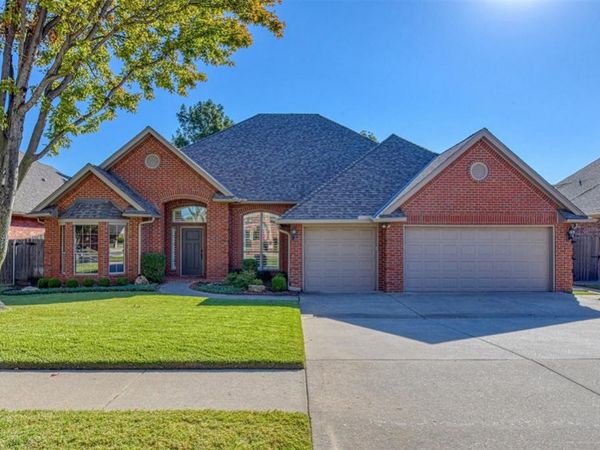 805 Landsdowne Drive, Norman, OK 73072