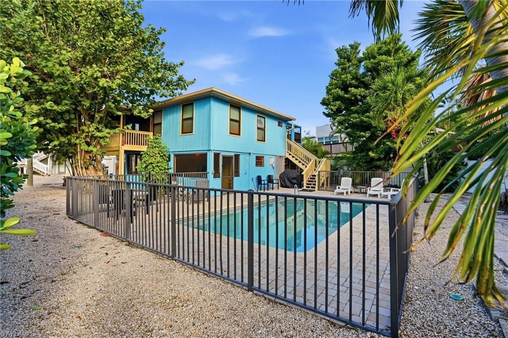 210 Miramar St, Fort Myers Beach, FL 33931 Photo