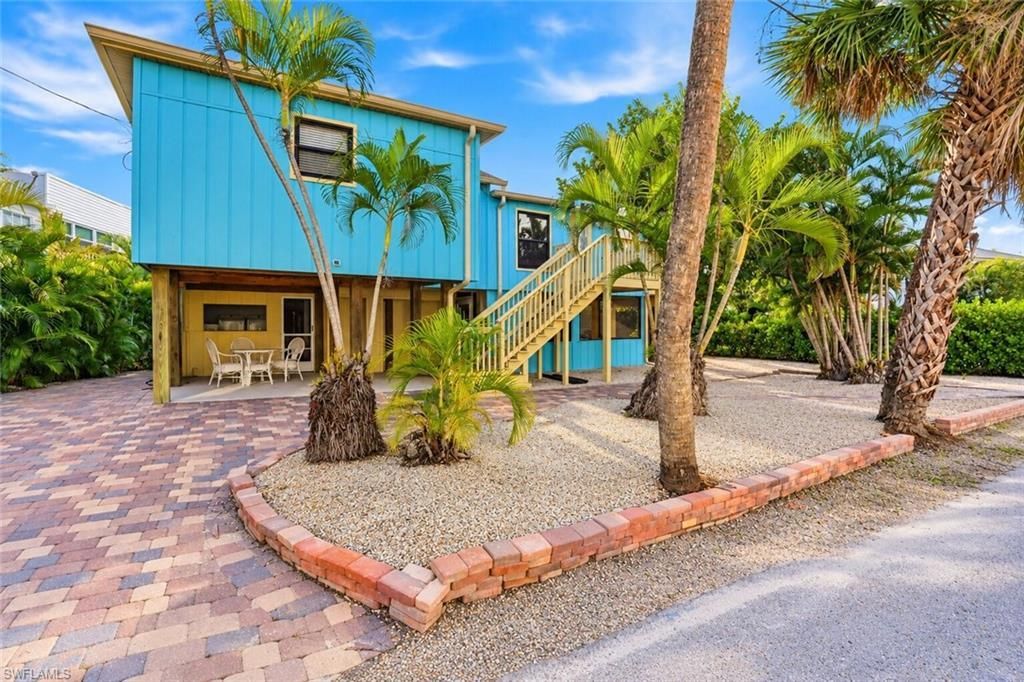210 Miramar St, Fort Myers Beach, FL 33931 Photo