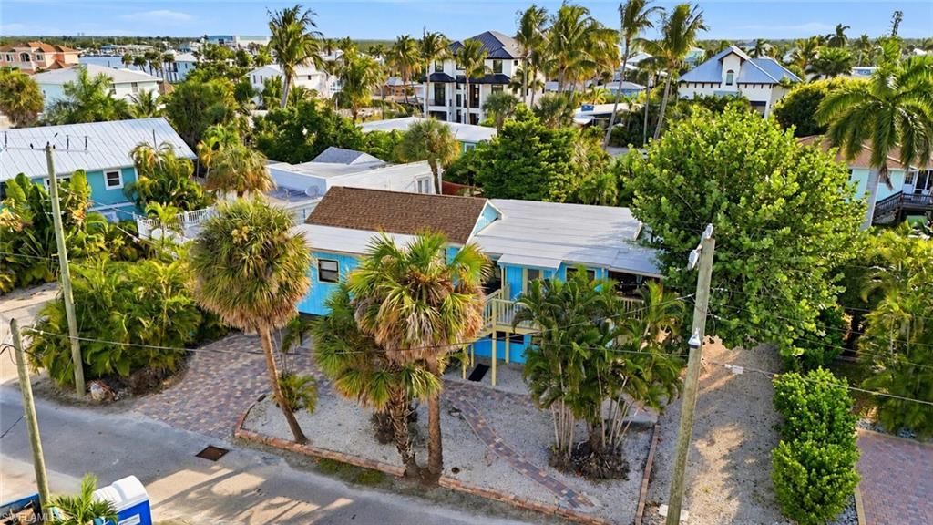 210 Miramar St, Fort Myers Beach, FL 33931 Photo