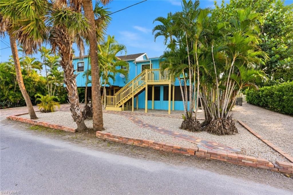 210 Miramar St, Fort Myers Beach, FL 33931 Photo