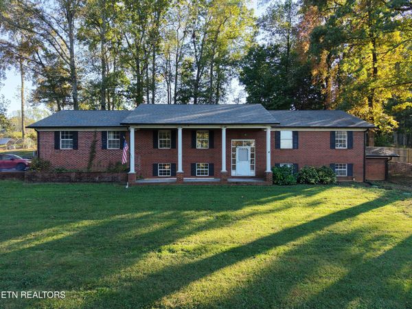 145 Linwood Drive, Sweetwater, TN 37874