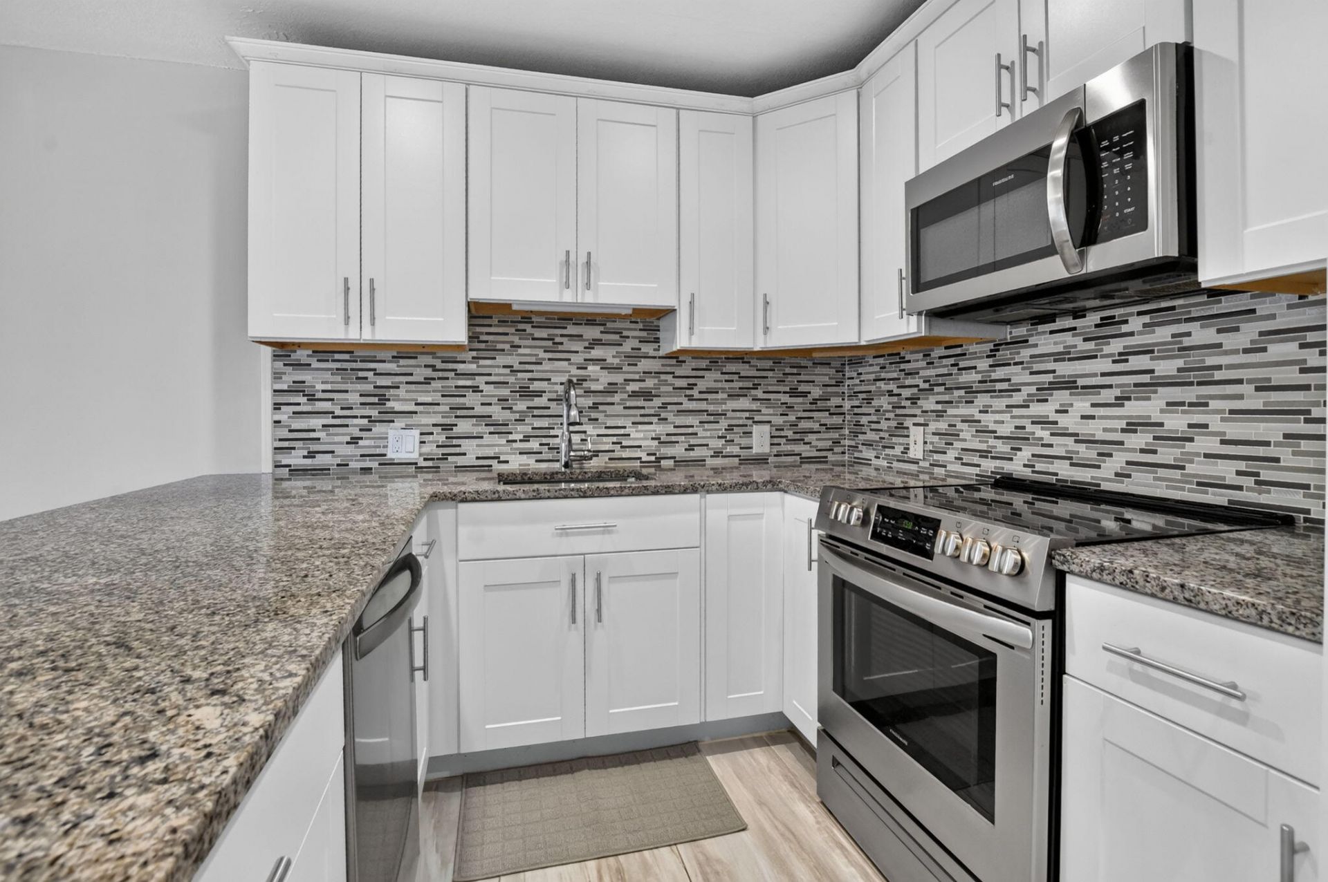 204 Dorset E, Boca Raton, FL 33434 Photo