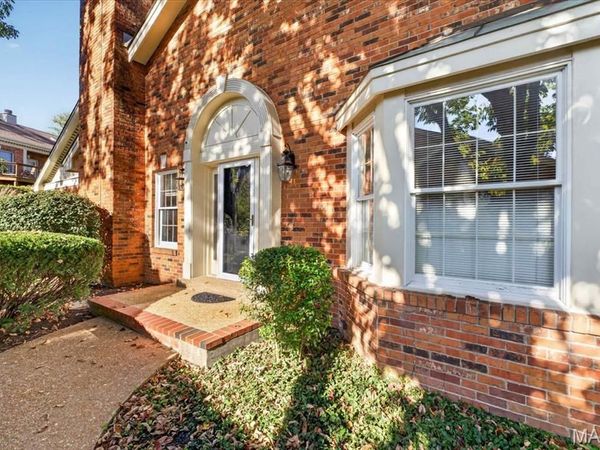 13314 Fairfield Circle Drive , Town and Country, MO 63017