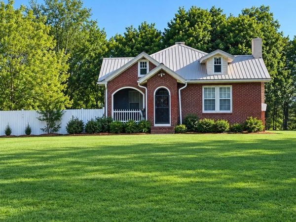 6580 FAYETTE CORNER DR, Whiteville, TN 38075