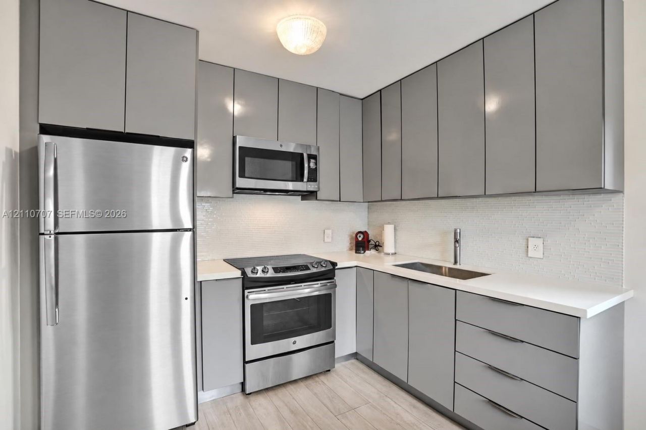 3151 Sheridan Ave, Unit 2, Miami Beach, FL 33140 Photo