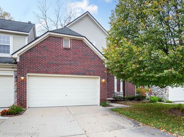 2086 Preserve Circle W, Canton Township, Mi 48188