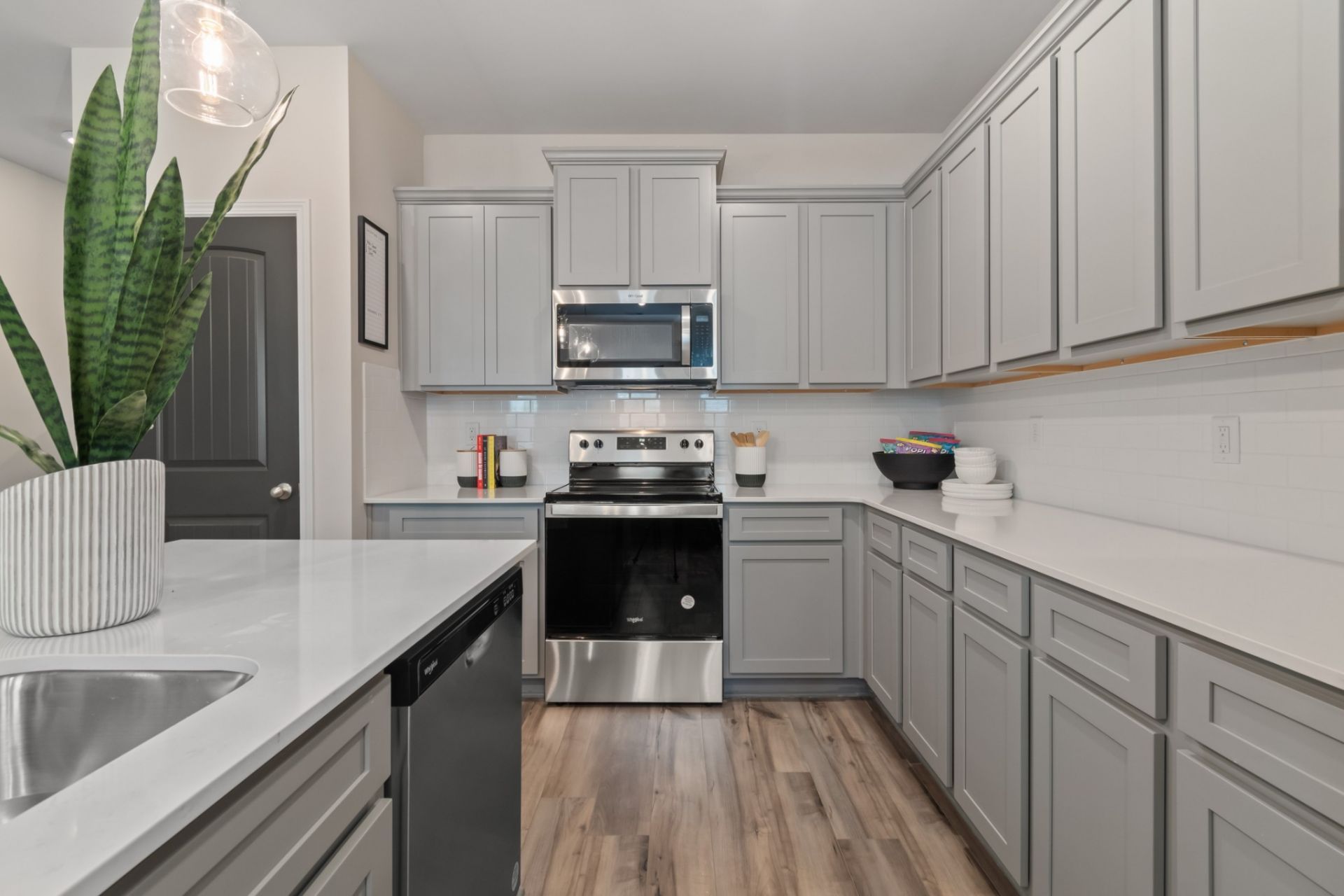 2582 Mcclure Boulevard , Columbia, TN 38401 Main Photo