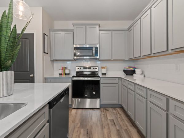 2582 McClure Boulevard , Columbia, TN 38401
