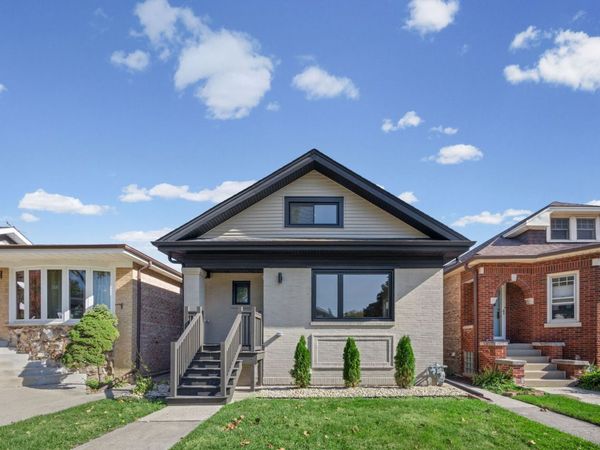 2709 Wesley Avenue, Berwyn, IL 60402
