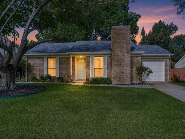 1155 Silverlake Drive , Grapevine, TX 76051